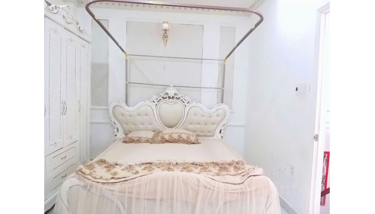 Bán Nhà 3 Tầng Gần Phạm Văn Đồng, Linh Đông - 65m2 Hoàn Công Chỉ Hơn 6 Tỷ, TẶNG NT XỊN XÒ